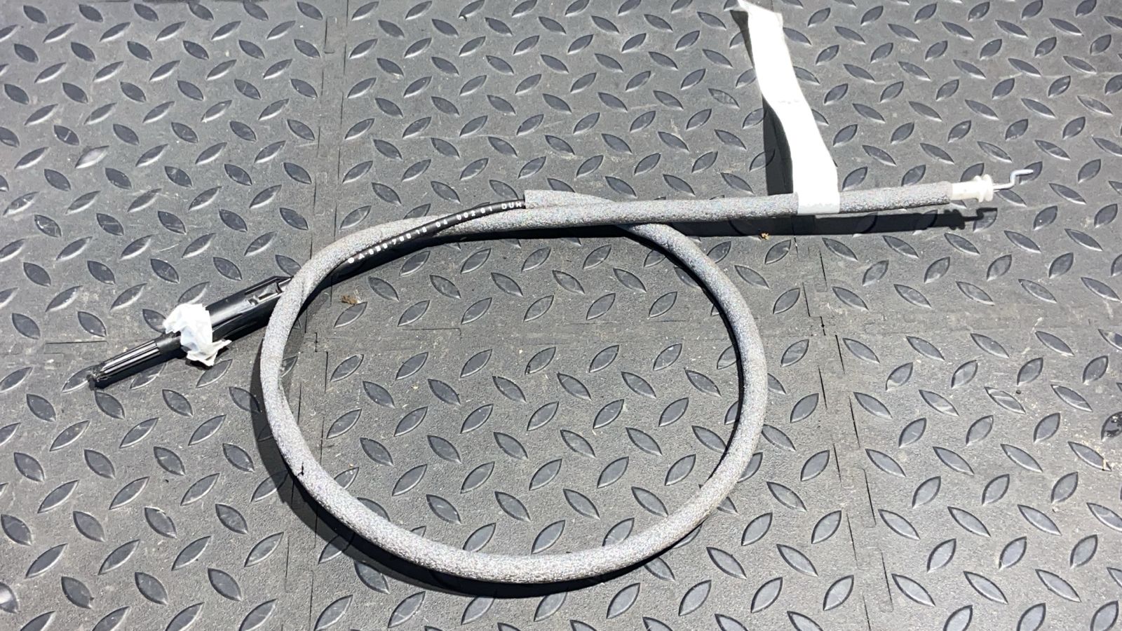 Трос замка двери сдвижной правый Mercedes Vito/W639 2003-2014