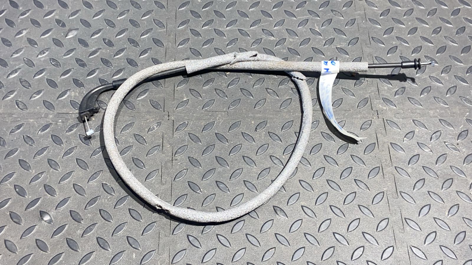 Трос замка двери сдвижной правый Mercedes Vito/W639 2003-2014