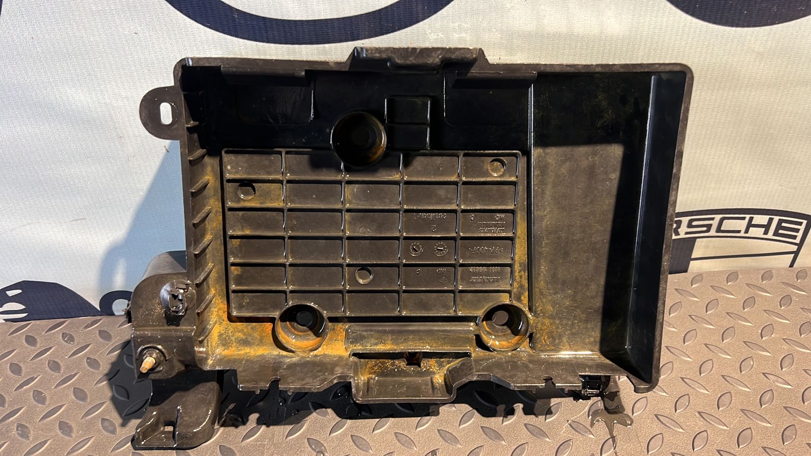 Крепление АКБ Renault Scenic/2 2003-2009