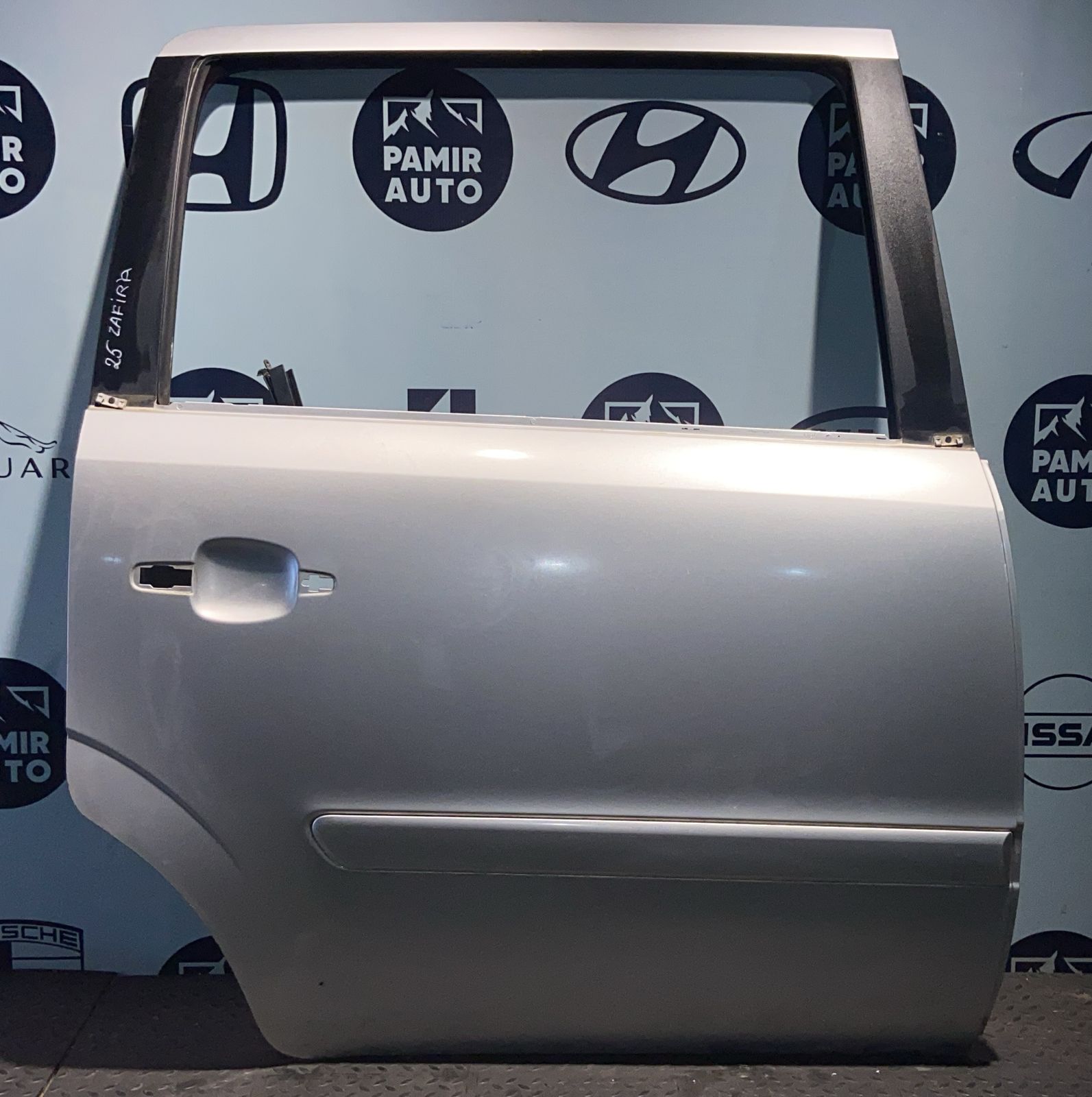 Дверь задняя правая Opel Zafira/B 2005-2014