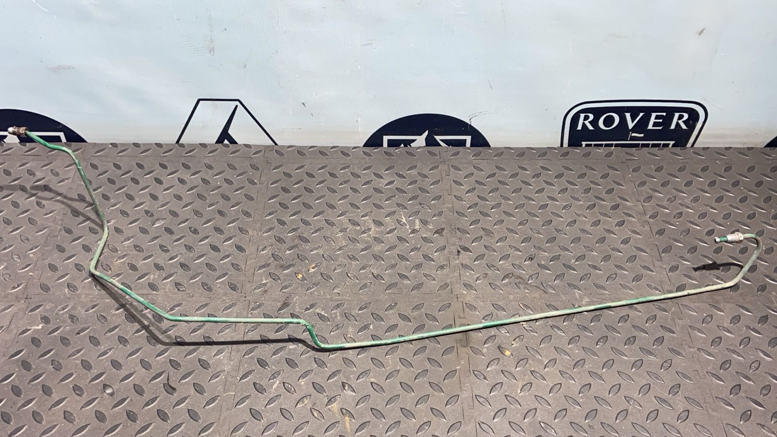 Трубка тормозная задняя Renault Sandero 2009-2014