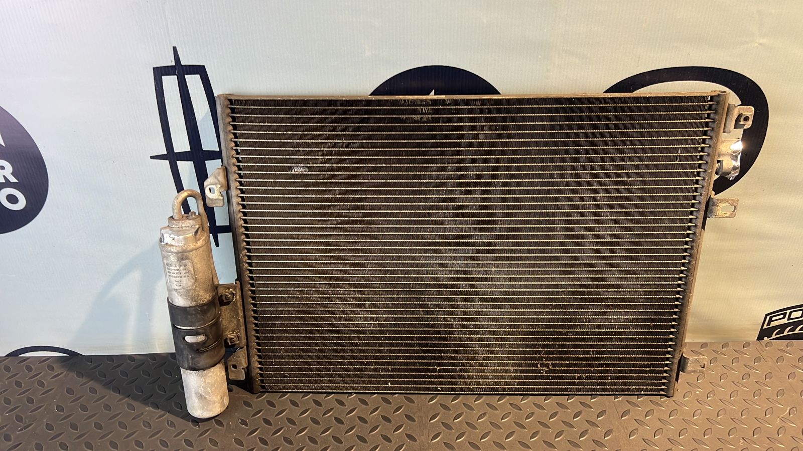 Радиатор кондиционера Renault Logan 2004-2015