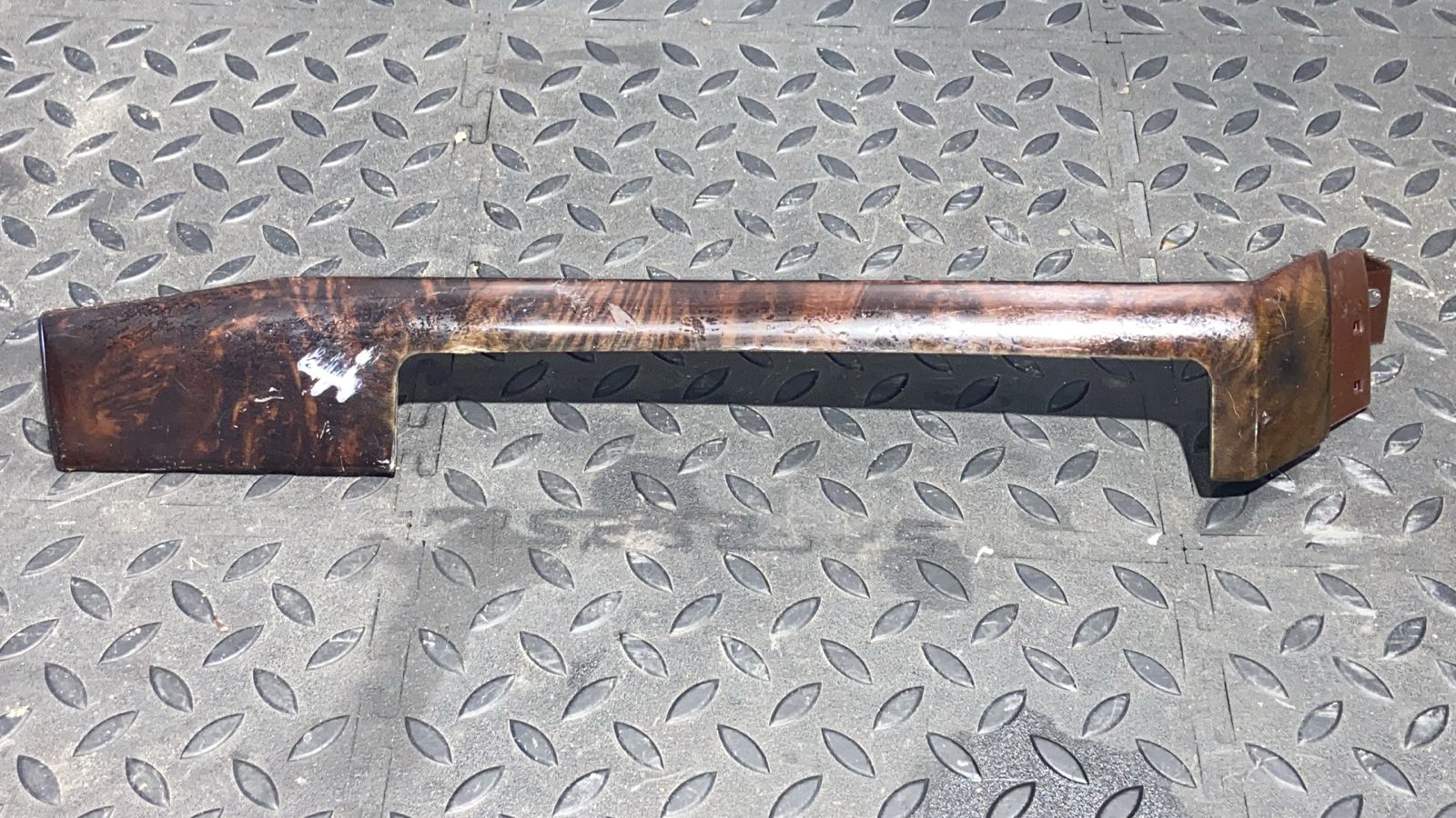 Накладка на торпедо центральная BMW 3/E46 1998-2007