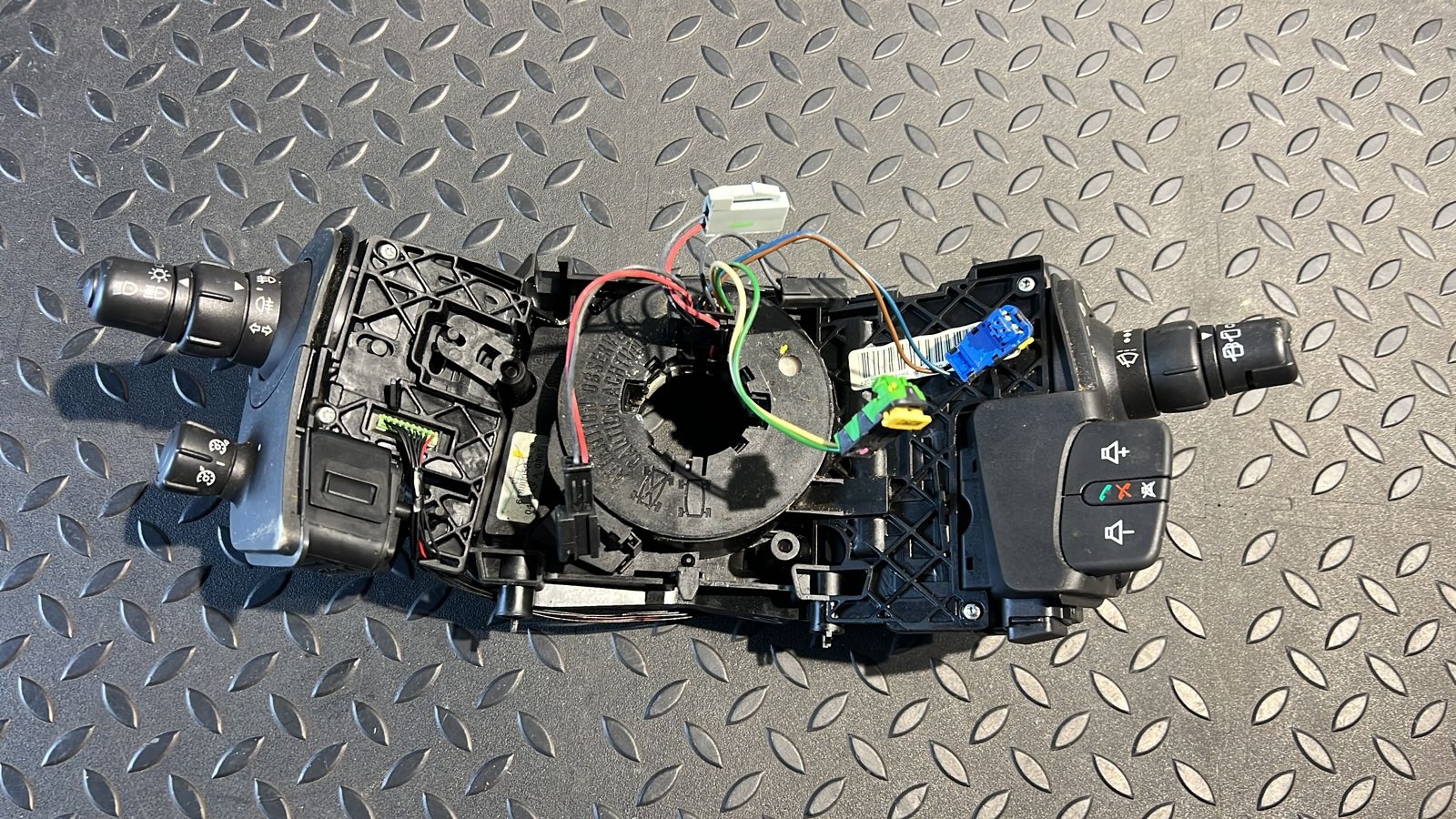 Переключатель подрулевой Renault Scenic/2 2003-2009