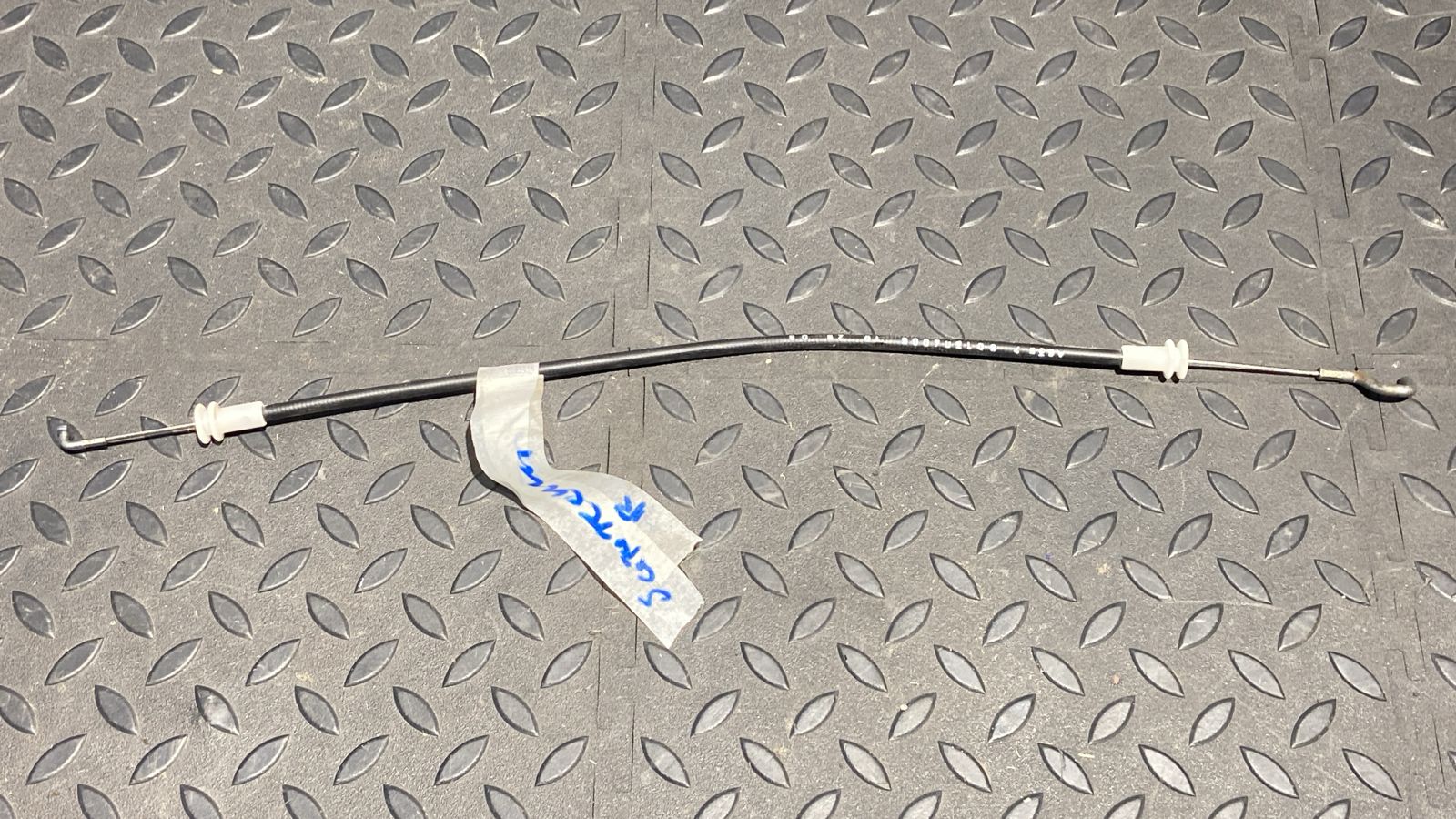 Трос замка двери багажника правый Mercedes Vito/W639 2003-2014