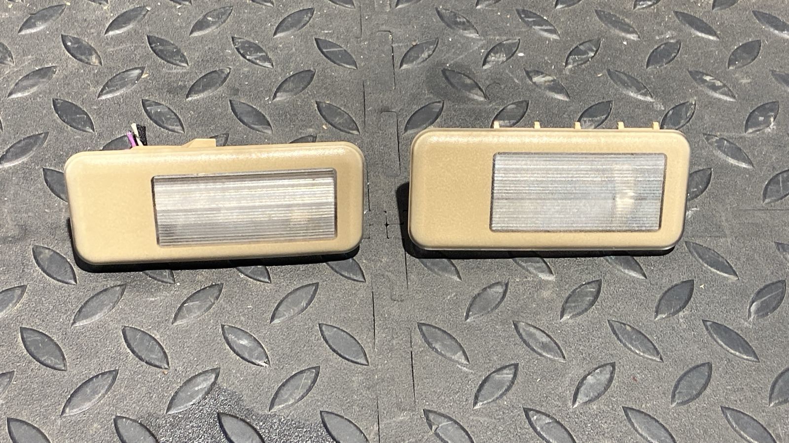 Плафон салонный BMW 3/E46 1998-2007