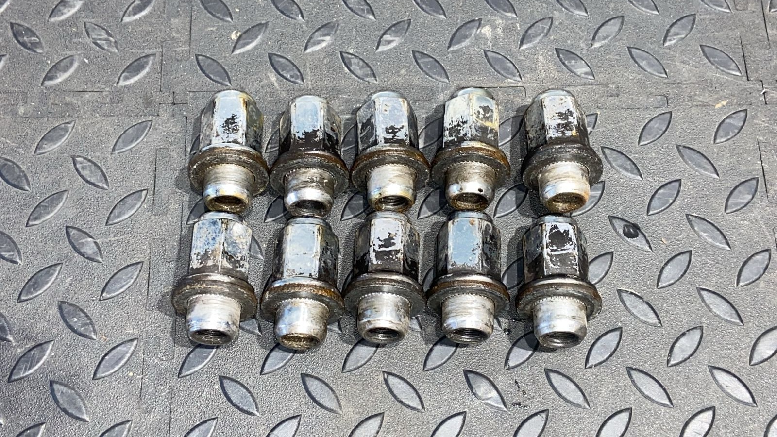 Гайка колесная Toyota Avensis/2 2003-2009