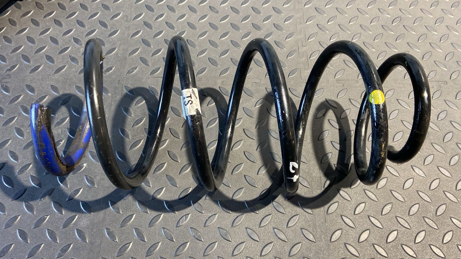 Пружина передняя Opel Vectra/C 2002-2008