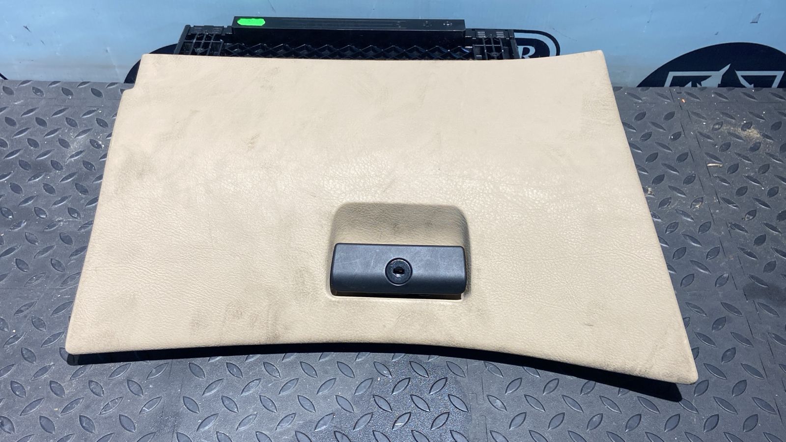 Бардачок BMW 3/E46 1998-2007