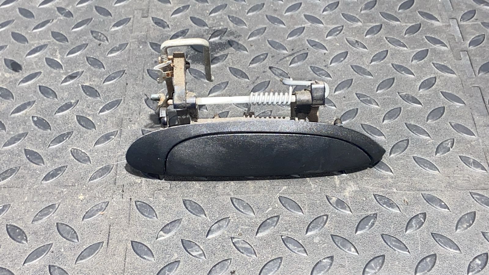 Ручка двери задняя правая Renault Logan 2004-2015