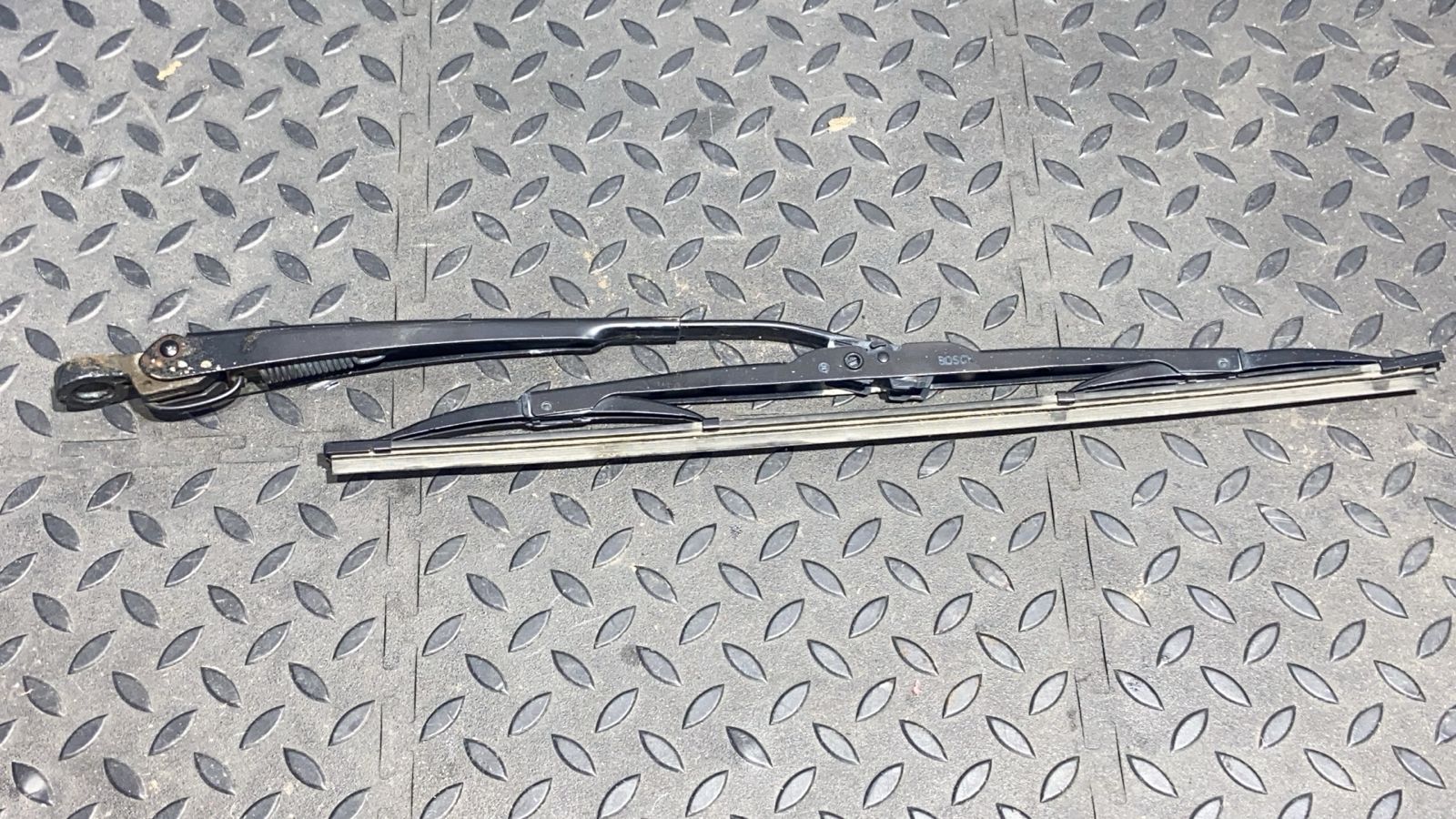 Поводок стеклоочистителя задний Mercedes C/W203 2000-2008