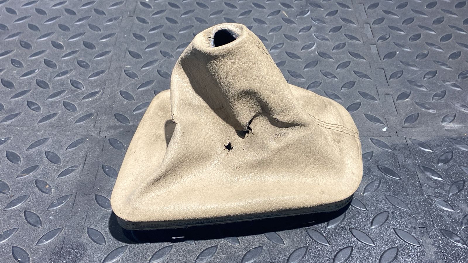 Чехол кулисы МКПП BMW 3/E46 1998-2007