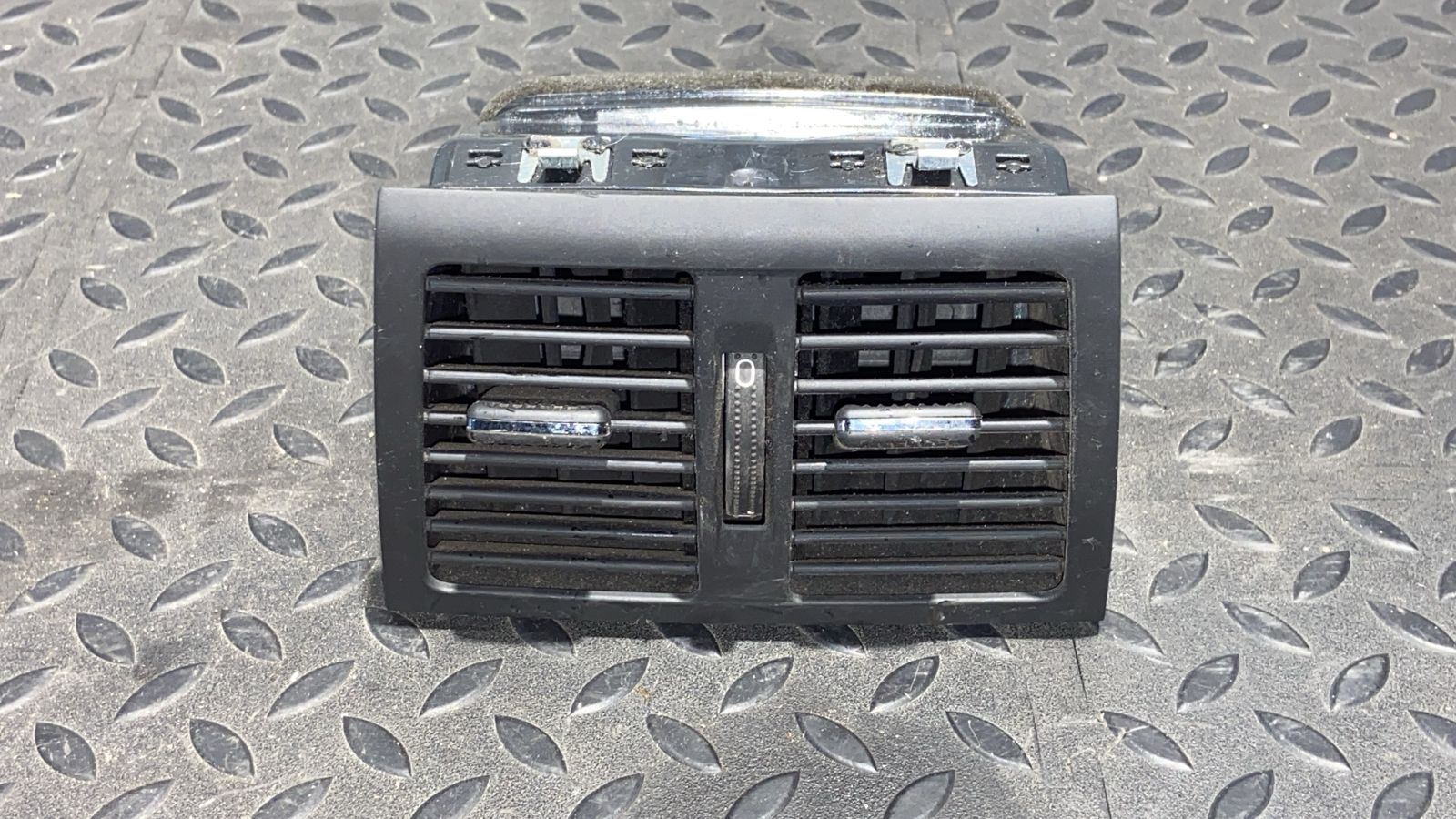 Дефлектор воздушный задний Opel Zafira/B 2005-2014