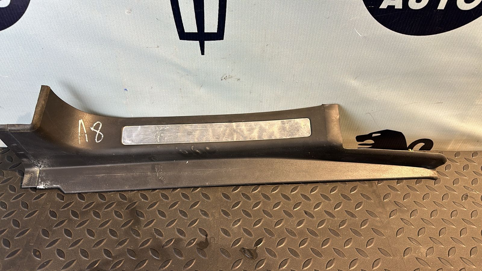 Накладка порога задняя левая Mercedes C/W203 2000-2008