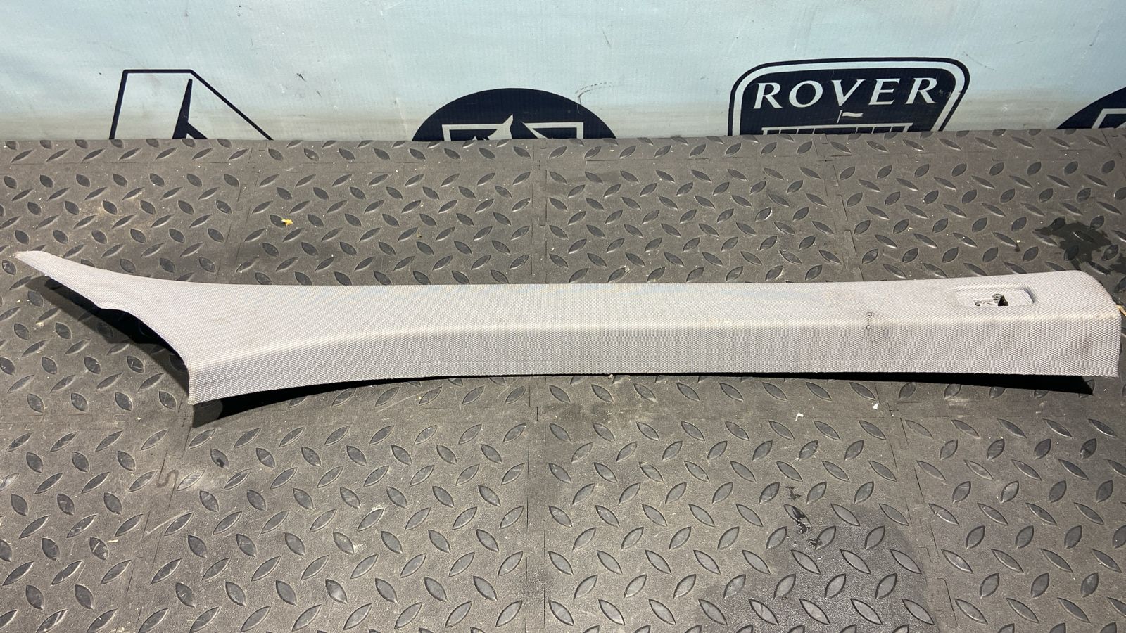 Обшивка стойки передняя правая Opel Astra/H 2004-2014