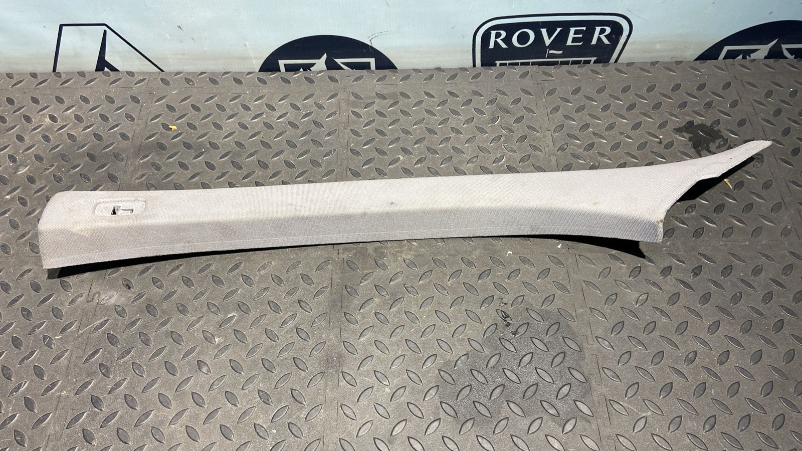 Обшивка стойки передняя левая Opel Astra/H 2004-2014