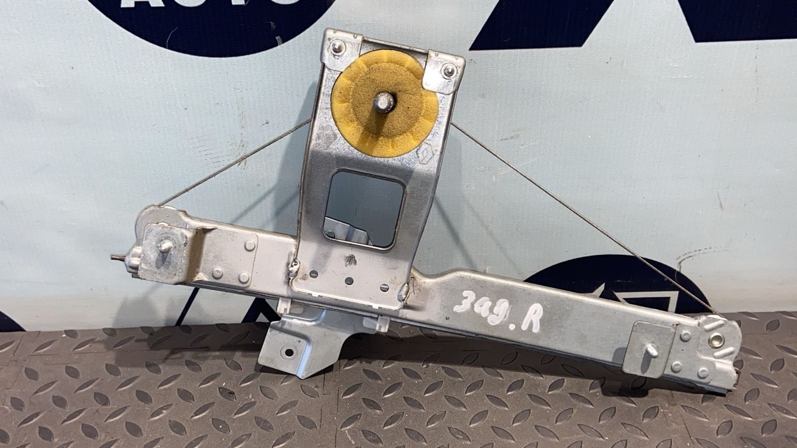 Стеклоподъемник задний левый Renault Sandero 2009-2014