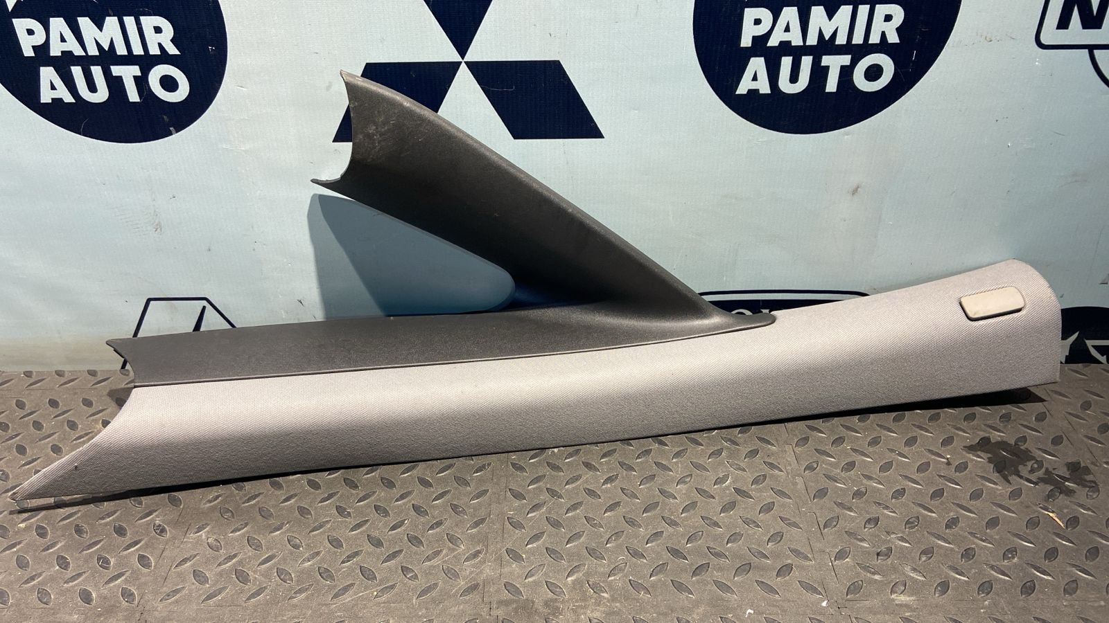 Обшивка стойки передняя левая Opel Zafira/B 2005-2014