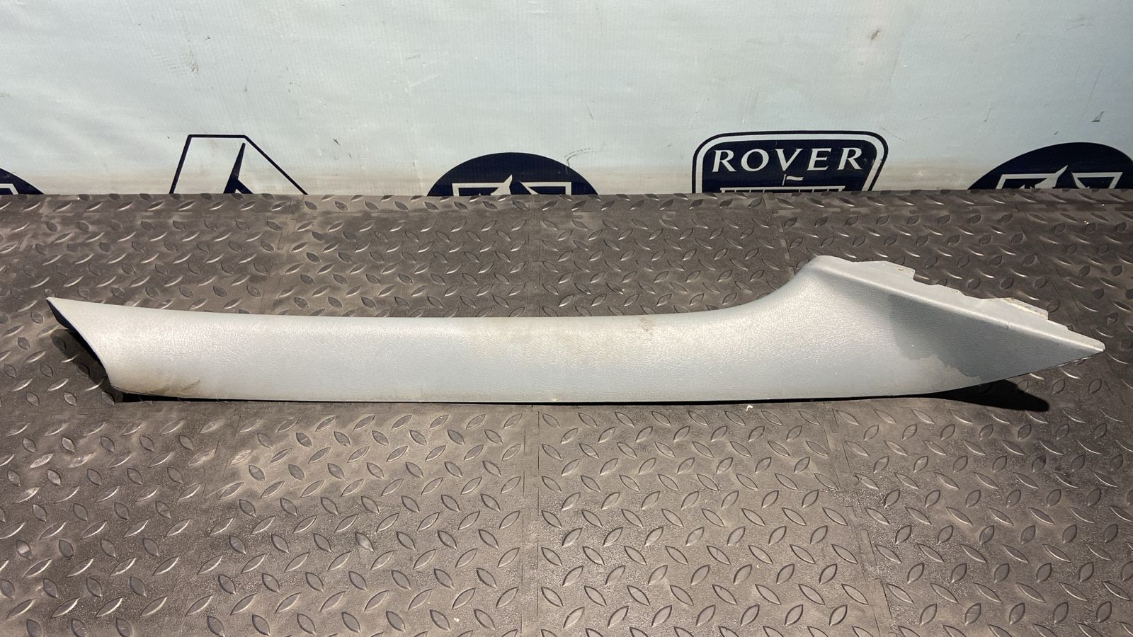 Обшивка стойки передняя правая Ford Transit 2006-2013