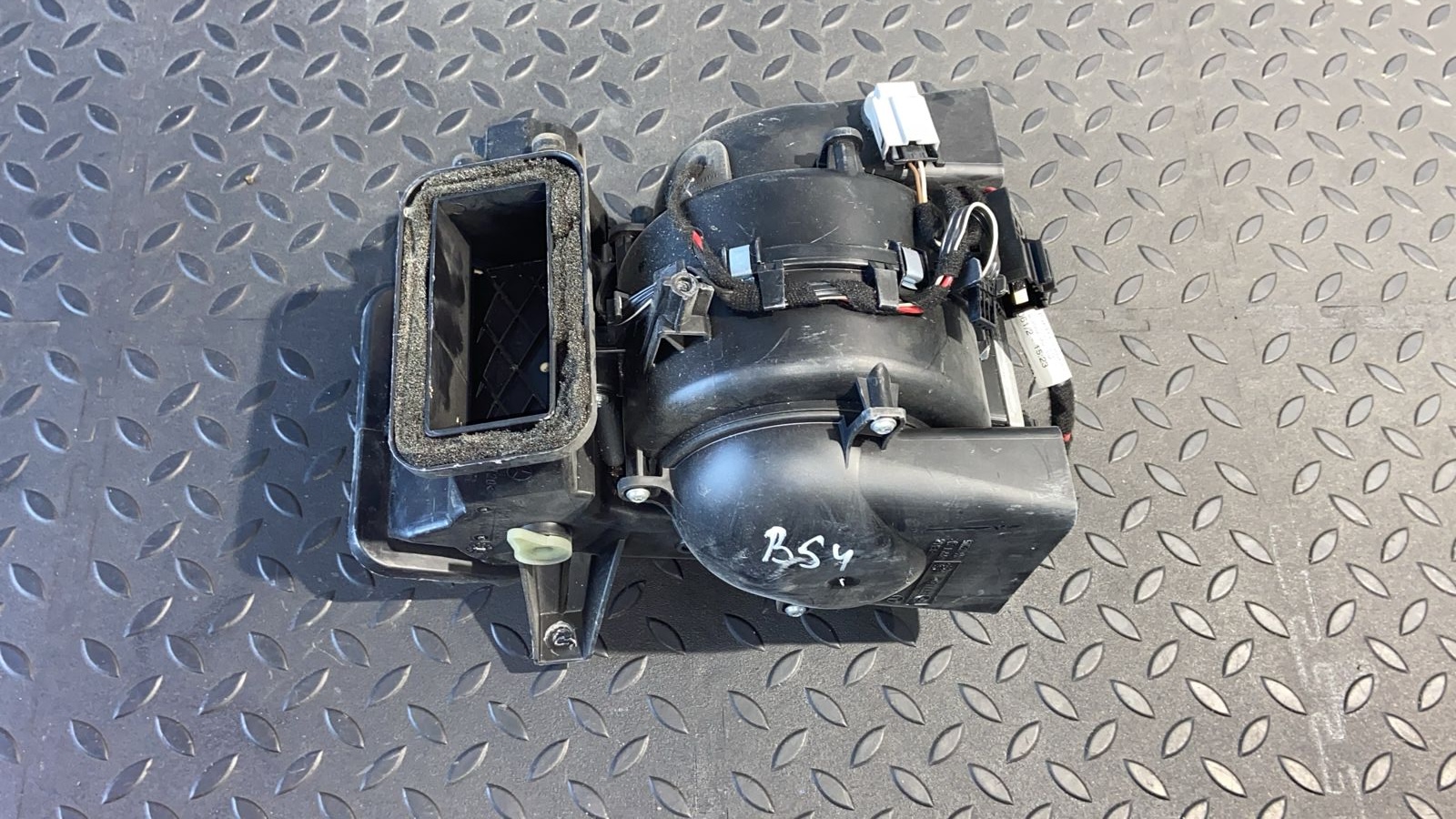 Моторчик отопителя задний Mercedes M/W163 1997-2005