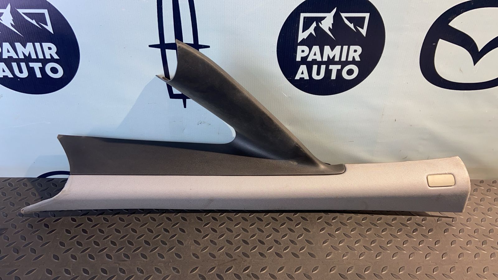 Обшивка стойки передняя левая Opel Zafira/B 2005-2014