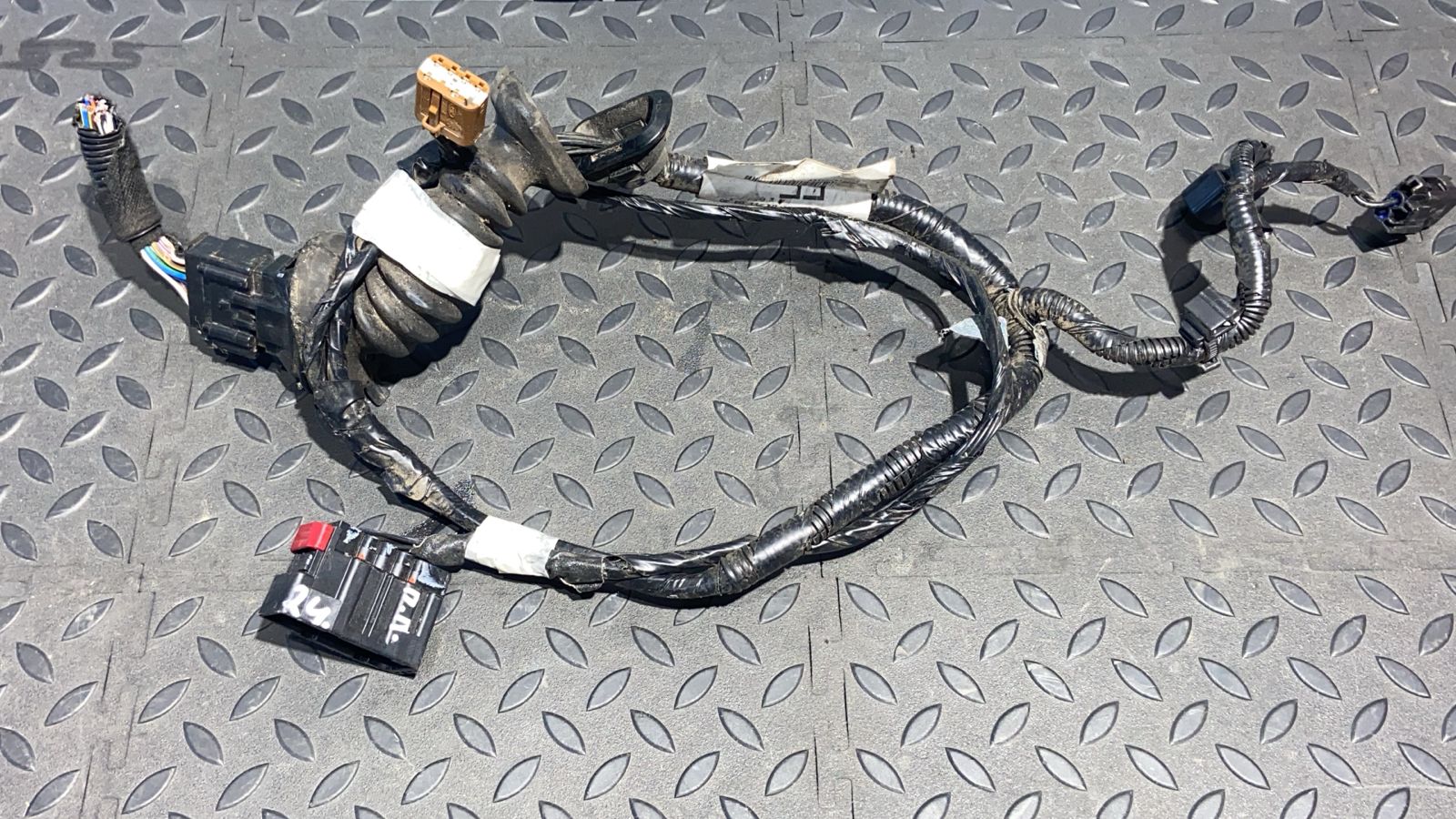 Проводка двери передняя правая Ford Transit 2006-2013