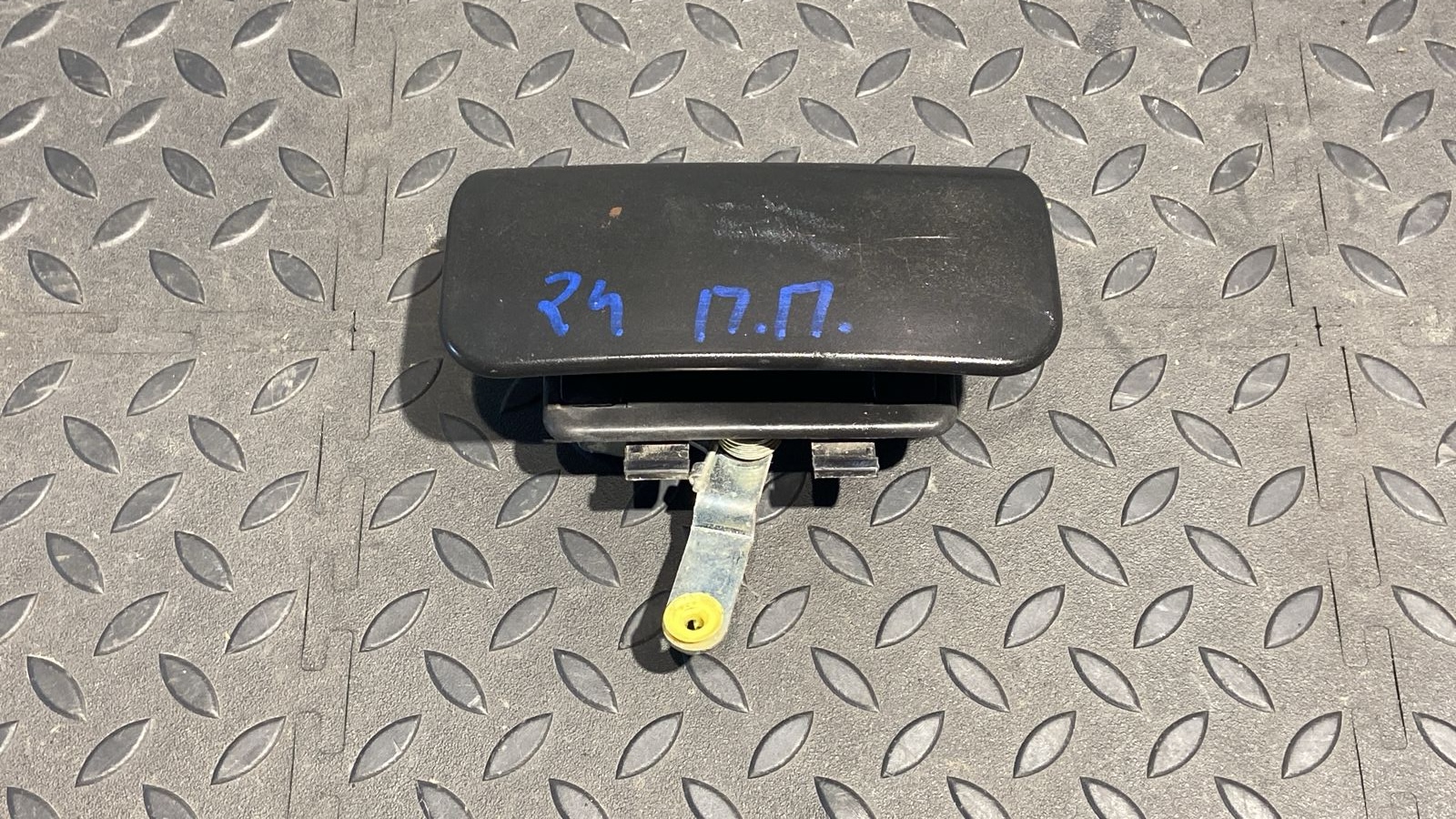 Ручка двери передняя правая Ford Transit 2006-2013