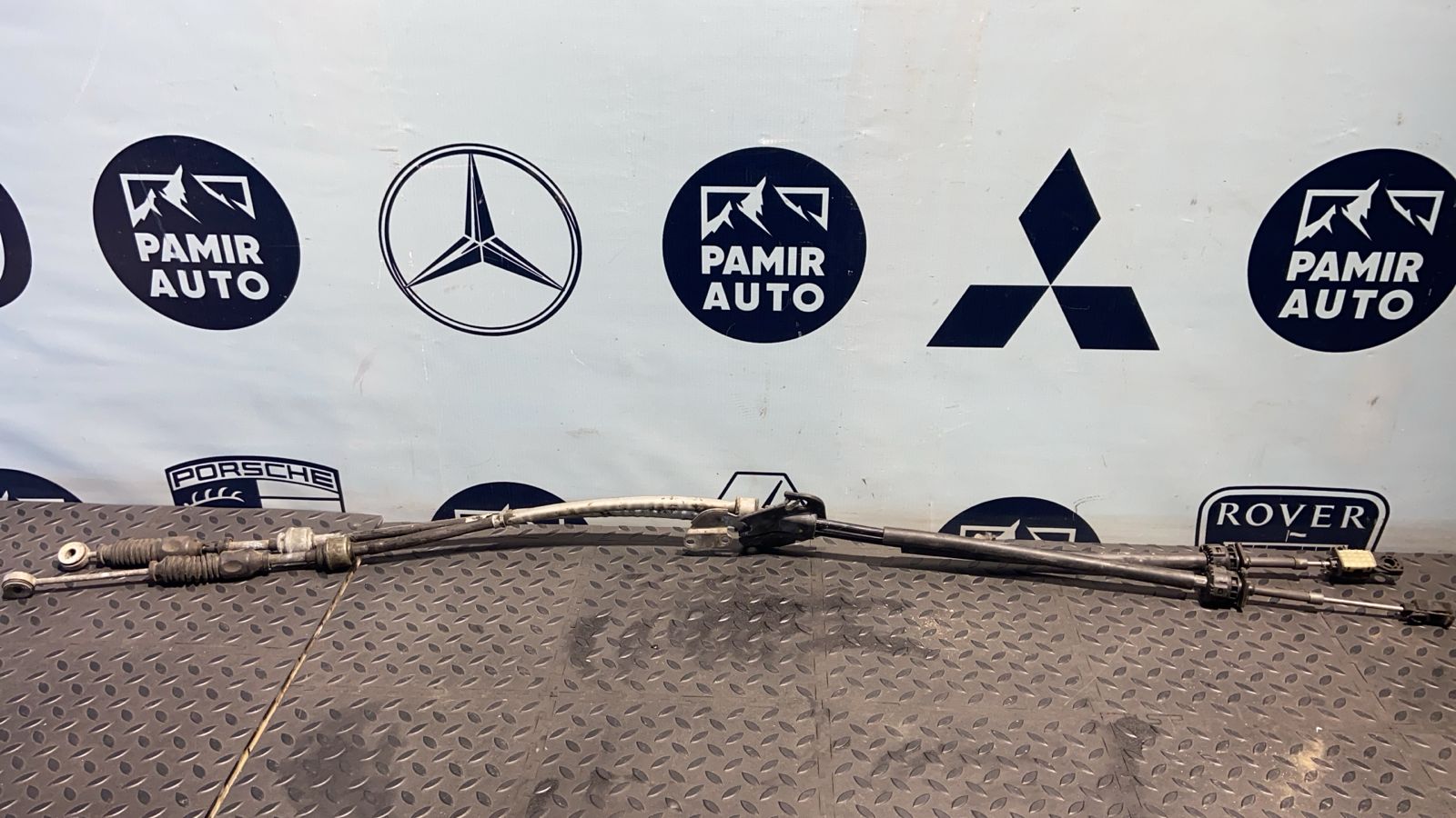 Трос МКПП Toyota Avensis/2 2003-2009