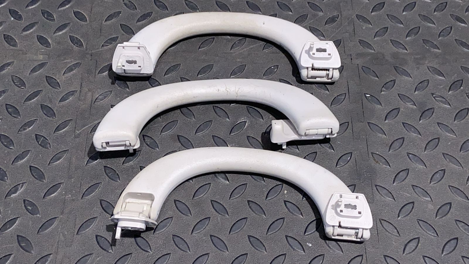 Ручка потолочная Mercedes E/W211 2002-2009