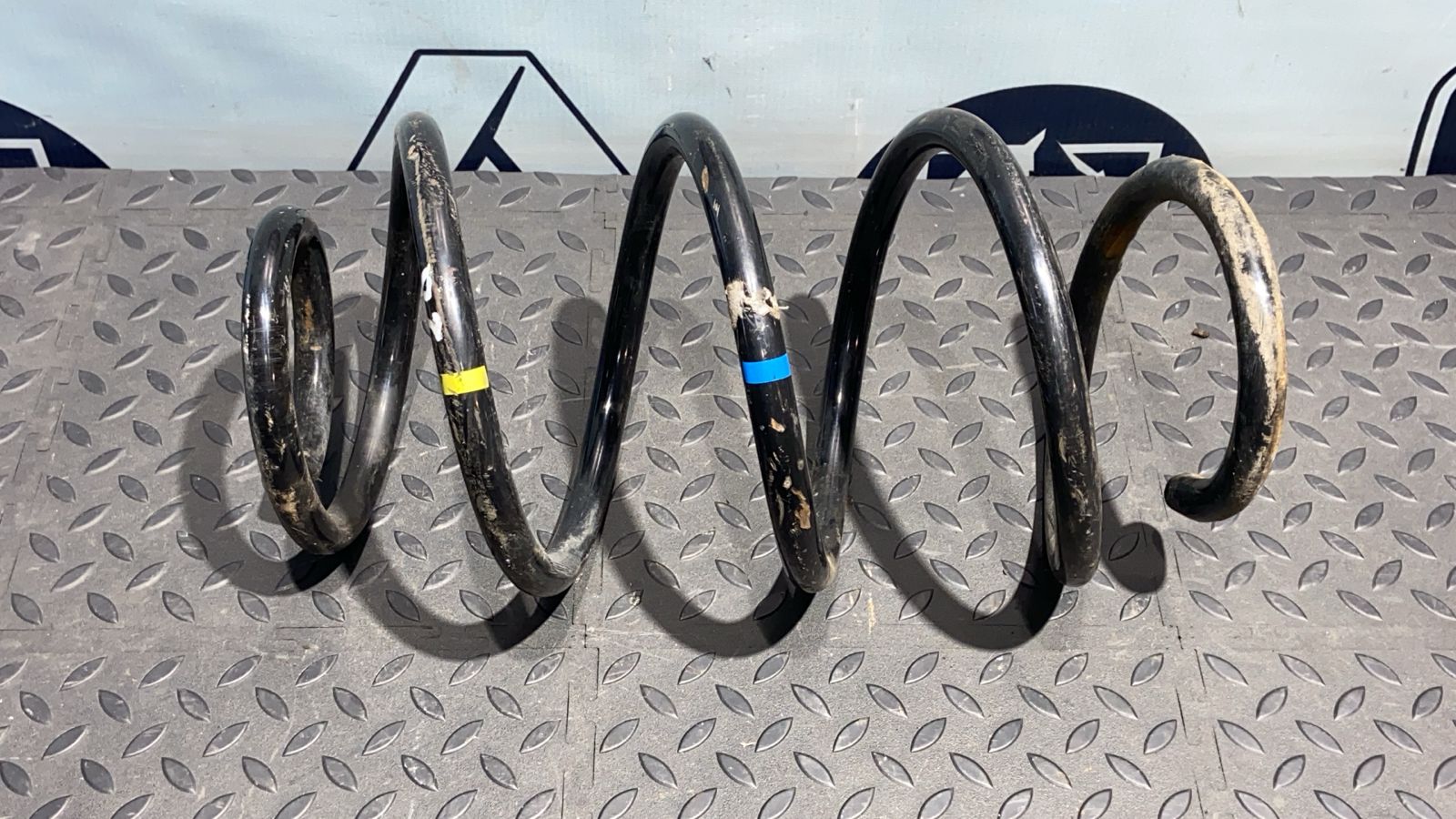 Пружина передняя Mercedes Vito/W639 2003-2014