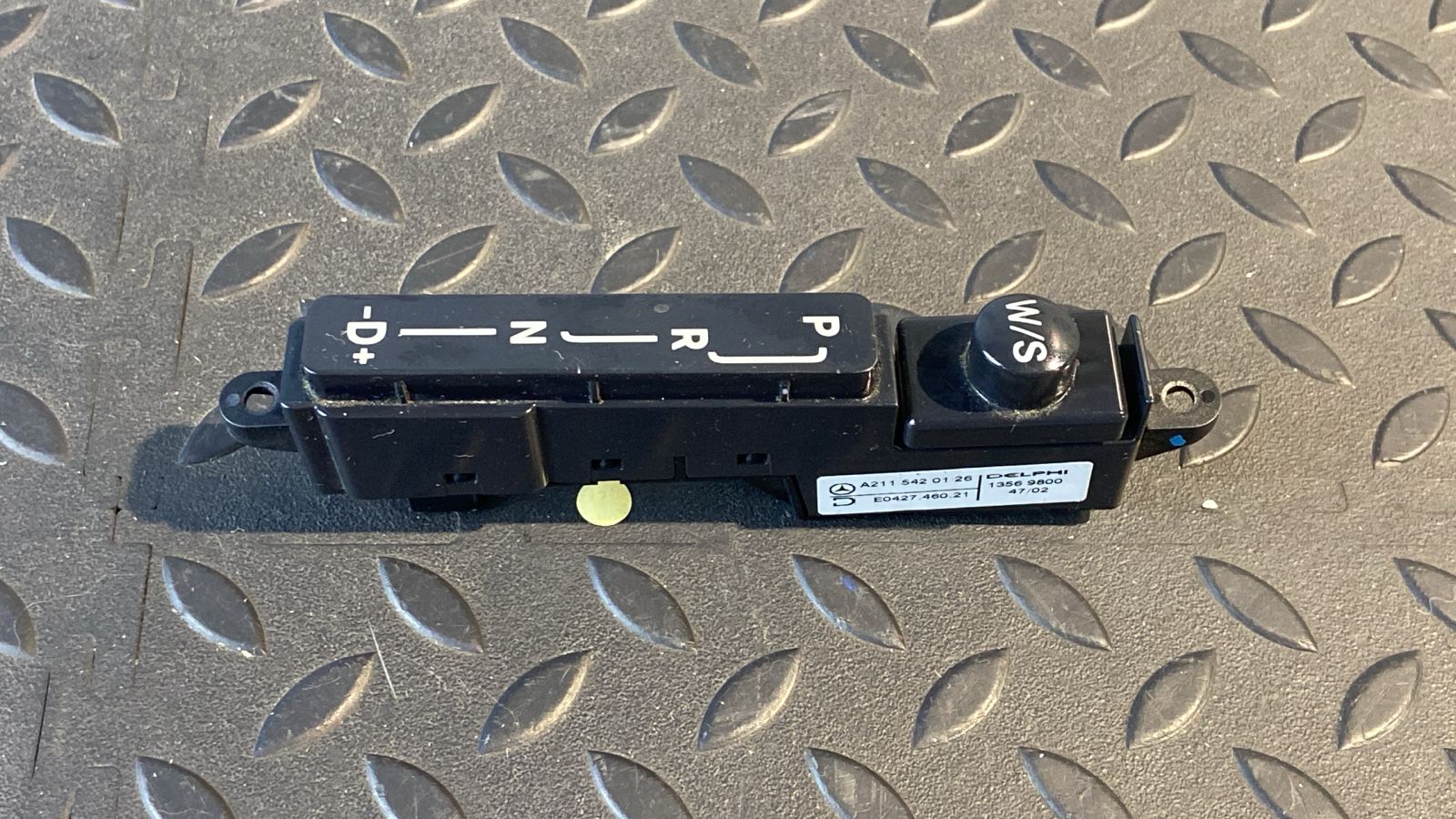 Индикатор переключения передач АКПП Mercedes E/W211 2002-2009