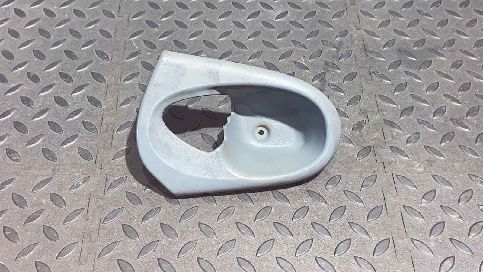 Накладка ручки двери передняя правая Ford Transit 2006-2013