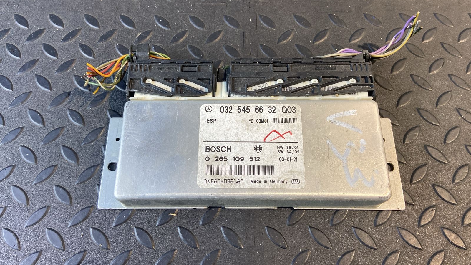 Блок управления ESP Mercedes E/W211 2002-2009