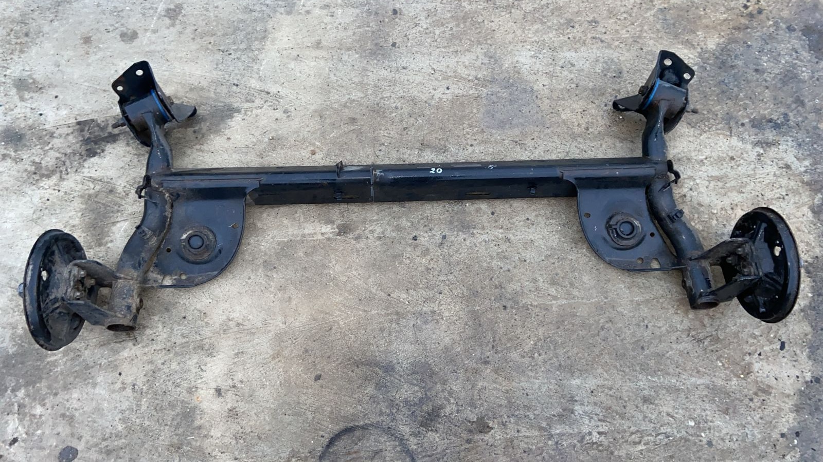 Балка задняя Renault Sandero 2009-2014