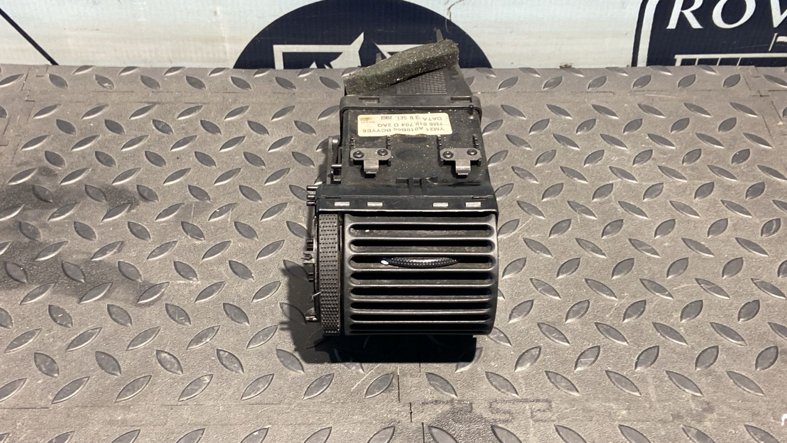 Дефлектор воздушный левый Ford Galaxy 1995-2006