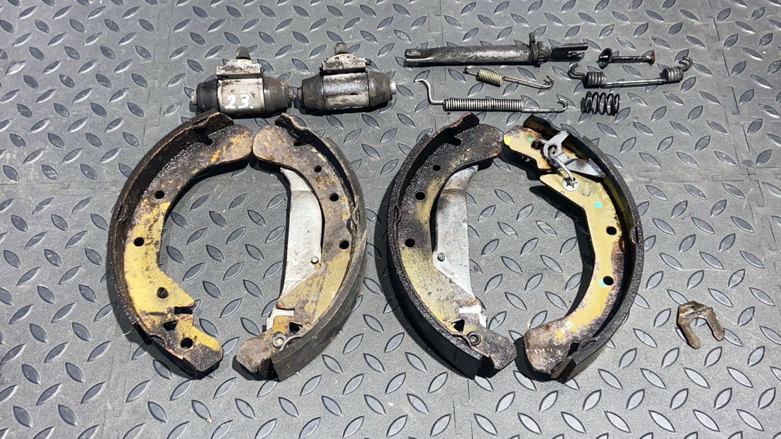 Механизм стояночного тормоза Opel Astra/H 2004-2014