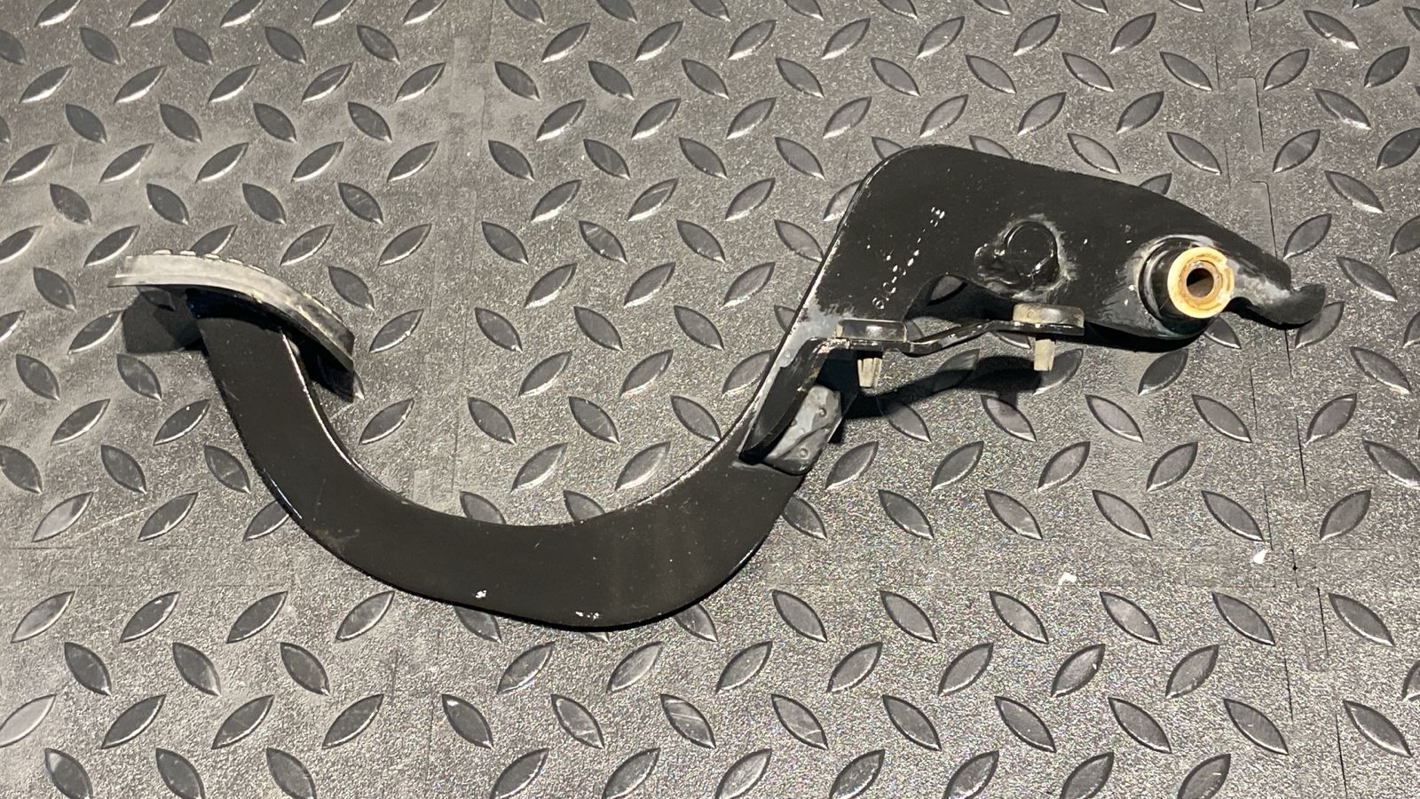 Педаль сцепления Ford Focus 1998-2007