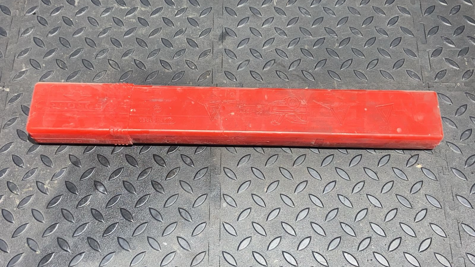 Знак аварийной остановки Mercedes M/W163 1997-2005