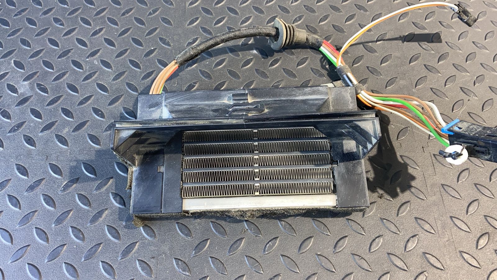 Радиатор отопителя электрический Mercedes M/W163 1997-2005