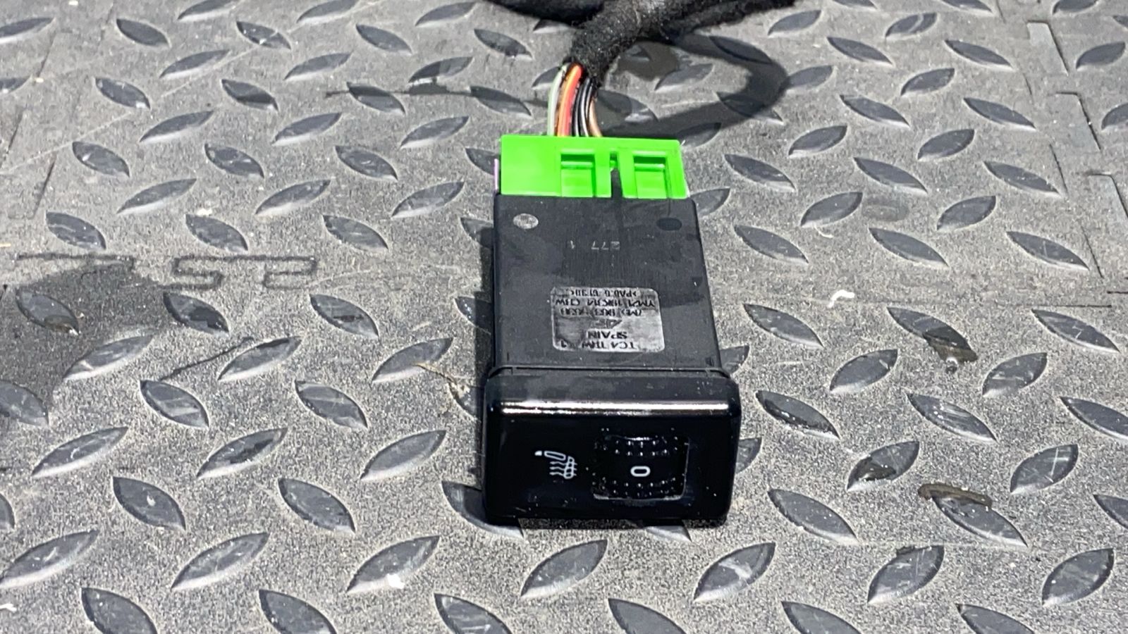 Кнопка обогрева сидений Ford Galaxy 1995-2006