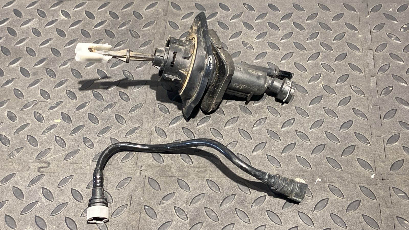 Цилиндр сцепления главный Ford Focus/2 2004-2011