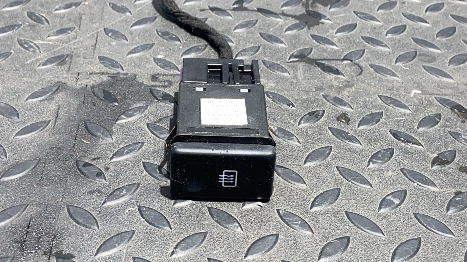 Кнопка обогрева заднего стекла Ford Galaxy 1995-2006