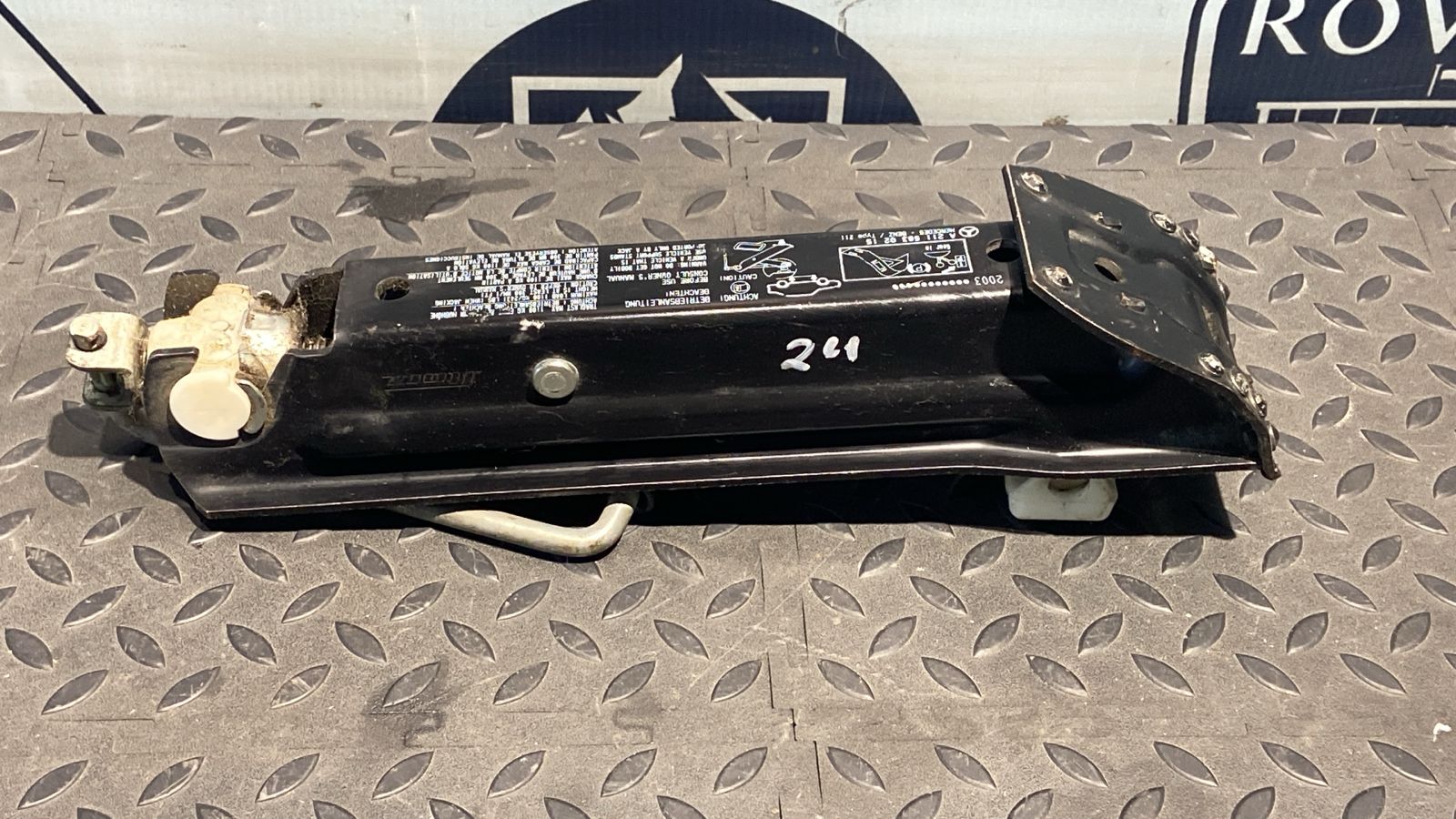 Домкрат Mercedes E/W211 2002-2009