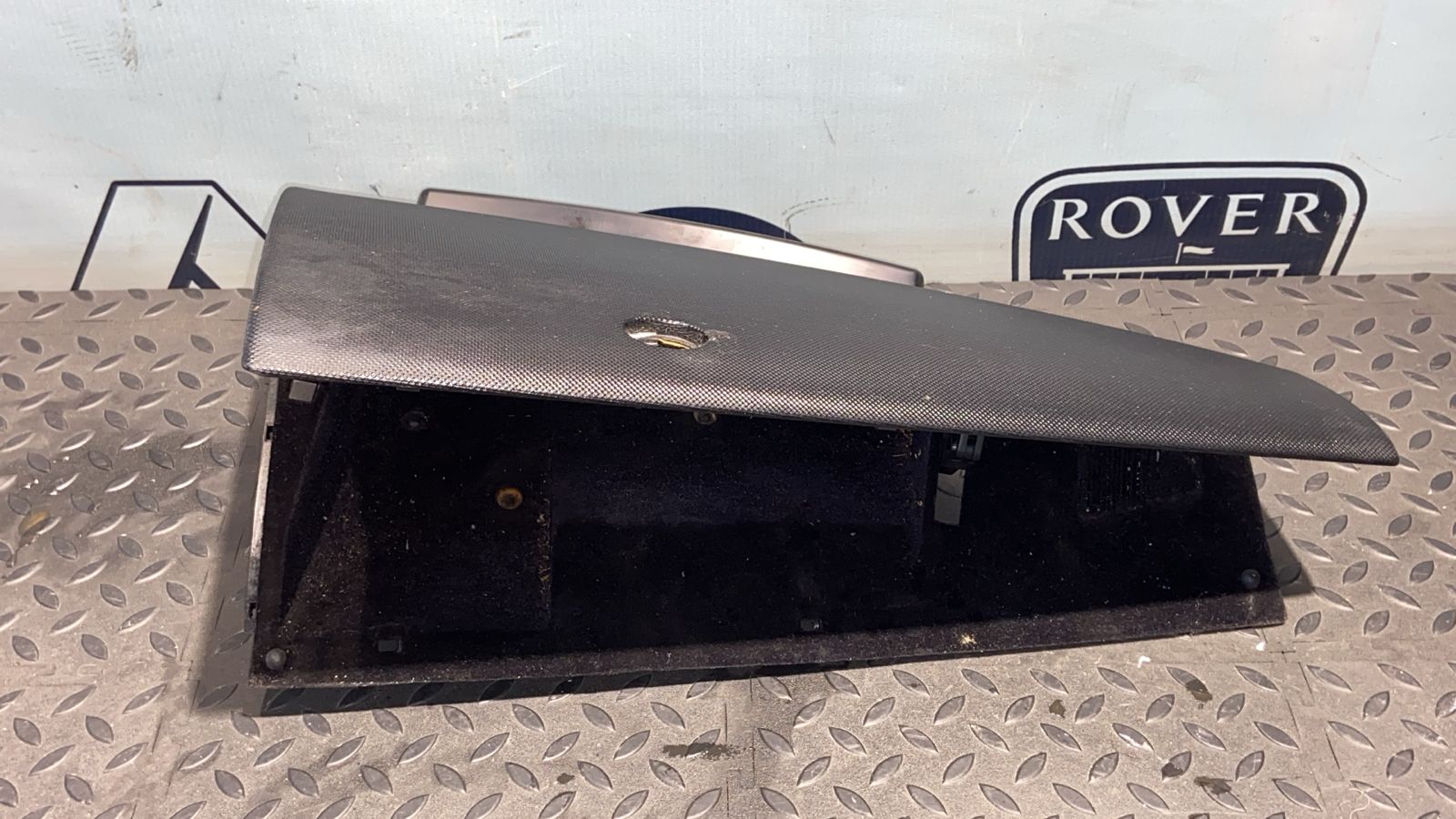 Бардачок Ford Galaxy 1995-2006