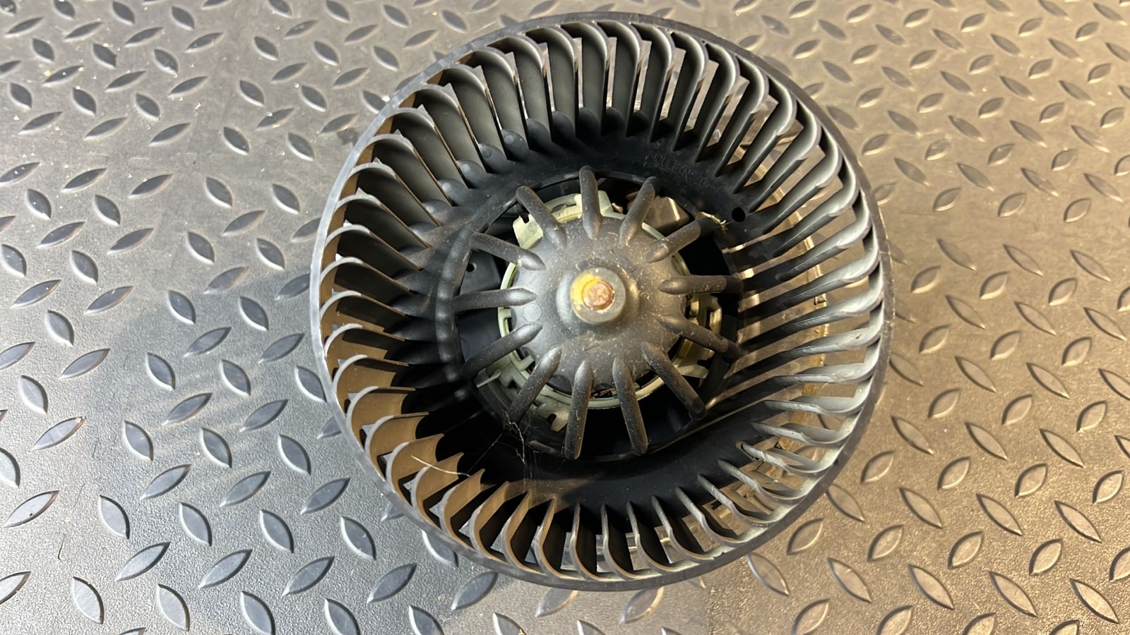 Моторчик отопителя Renault Logan 2004-2015