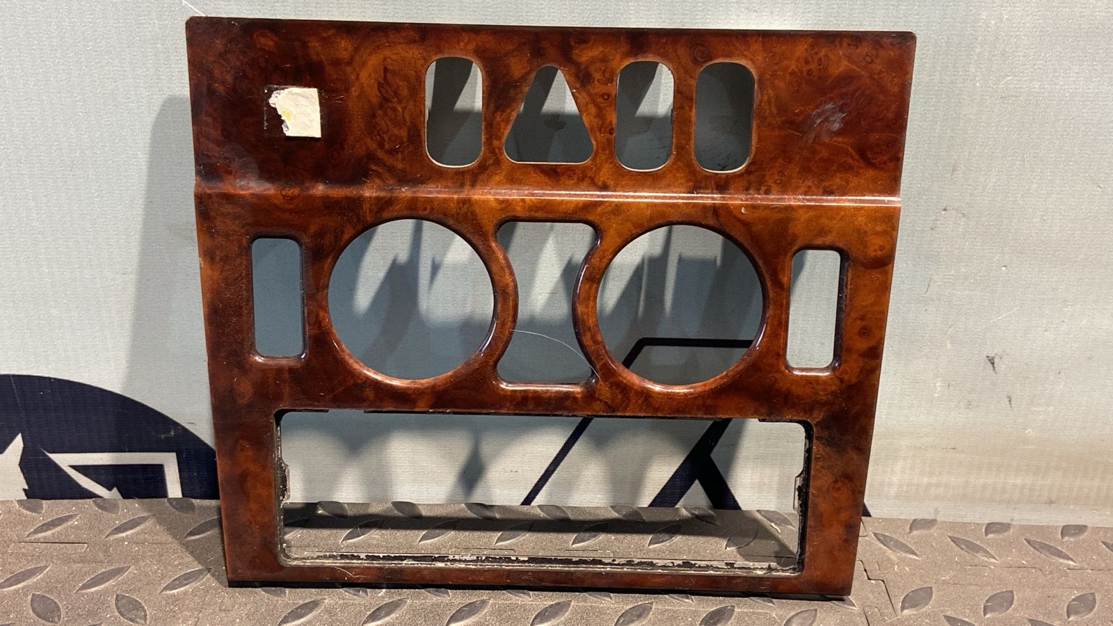 Накладка на торпедо Mercedes E/W210 1995-2003