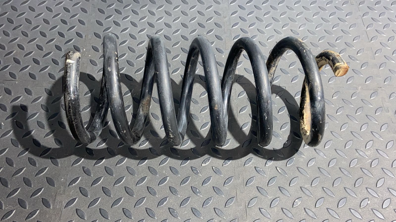 Пружина передняя Opel Vivaro/A 2001-2014