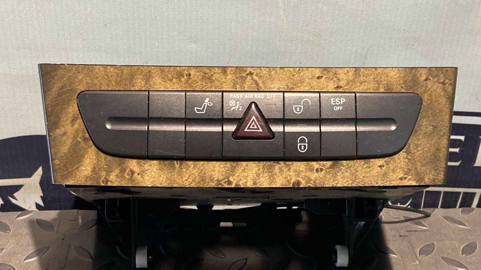 Блок кнопок Mercedes E/W211 2002-2009