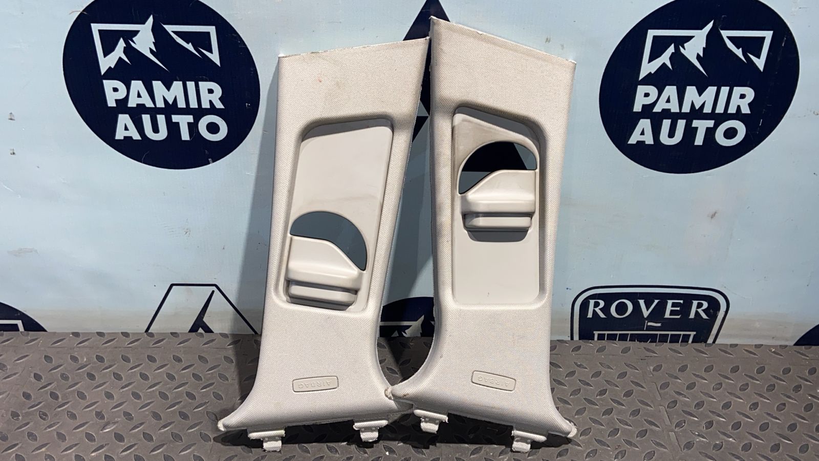 Обшивка стойки средняя Mercedes C/W204 2006-2015