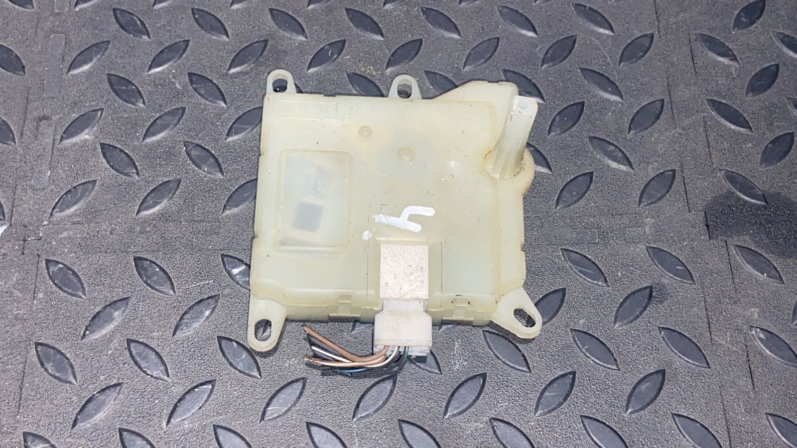 Моторчик заслонки отопителя Ford Galaxy 1995-2006